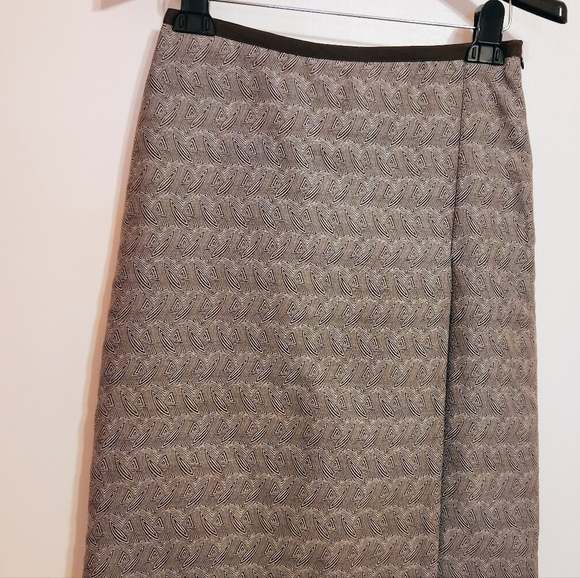 Banana Republic Brown Geometric Pencil Skirt - Size 2 - Picture 2 of 12